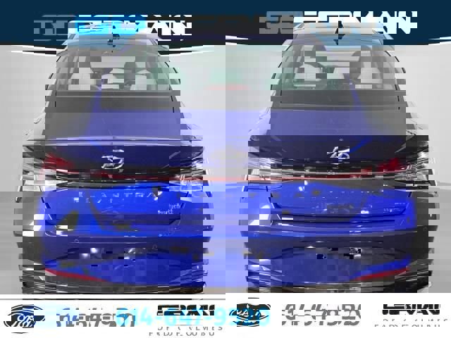 Used 2021 Hyundai Elantra Limited image 11