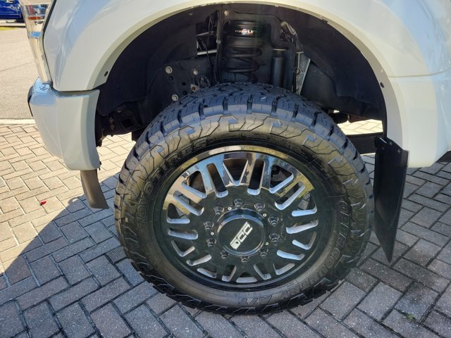 Certified 2022 Ford F450 Limited w/ FX4 Off-Road Package image 8