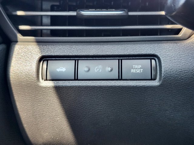 Used 2021 Nissan Altima 2.0 SR FWD image 24