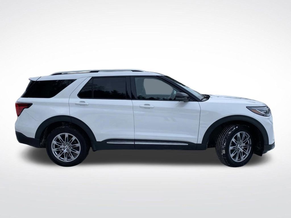Certified 2025 Ford Explorer Platinum image 3