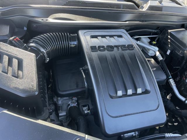 Used 2017 Chevrolet Equinox LT w/ Convenience Package image 38