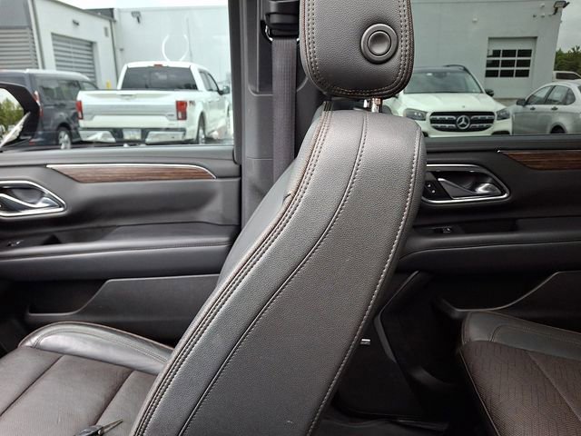 Used 2021 Chevrolet Suburban High Country AWD/4WD image 24