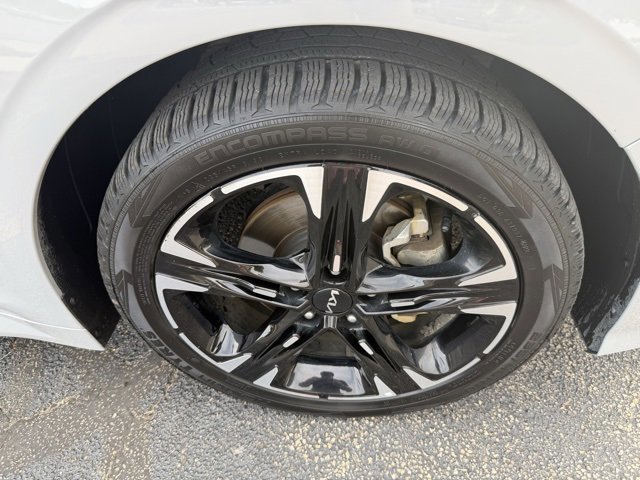 Used 2024 Kia K5 GT-Line w/ GT-Line Premium Package image 11