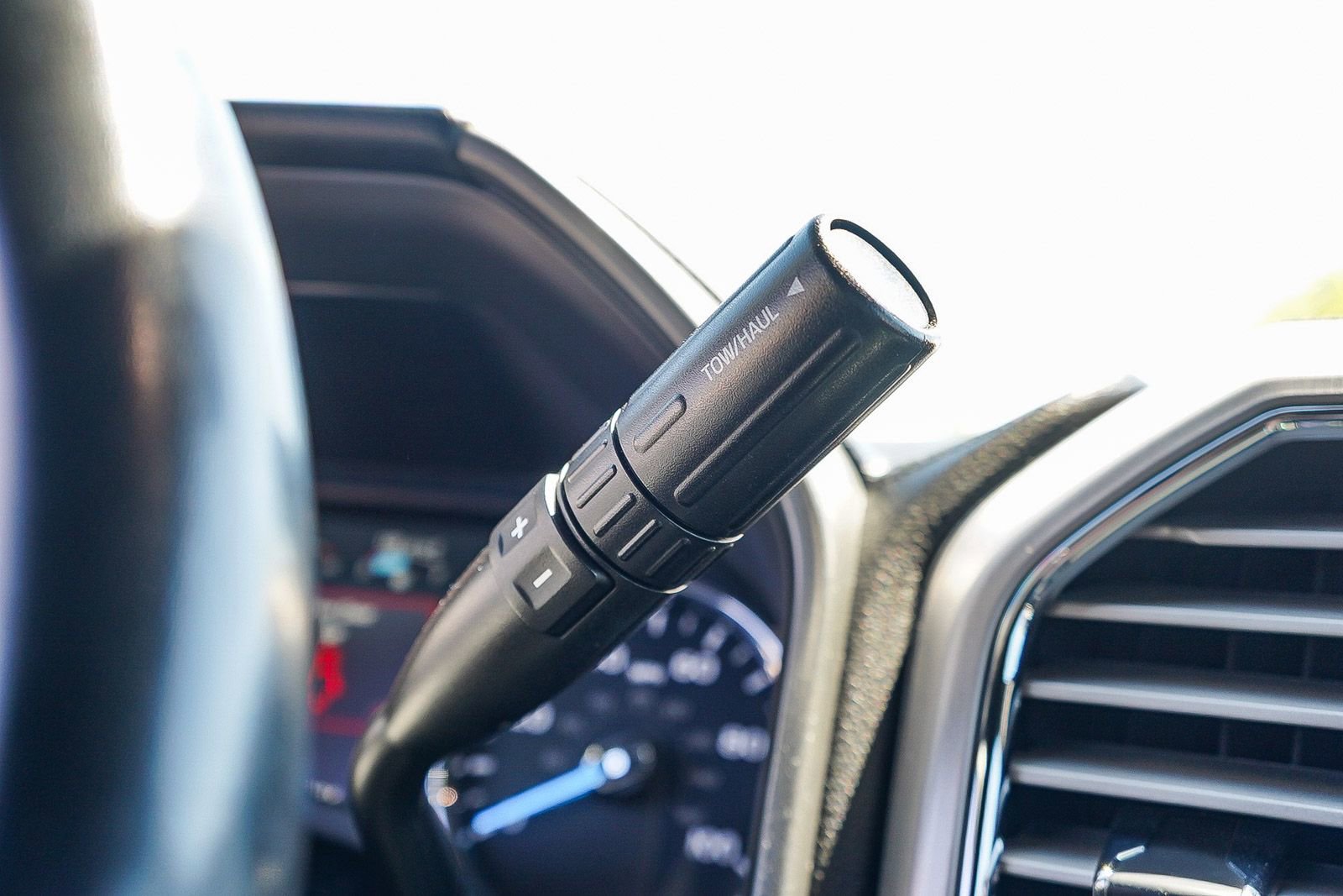 Certified 2017 Ford F250 Platinum w/ Platinum Ultimate Package image 24