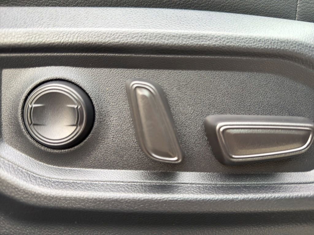 Used 2023 Toyota Tundra Limited image 27