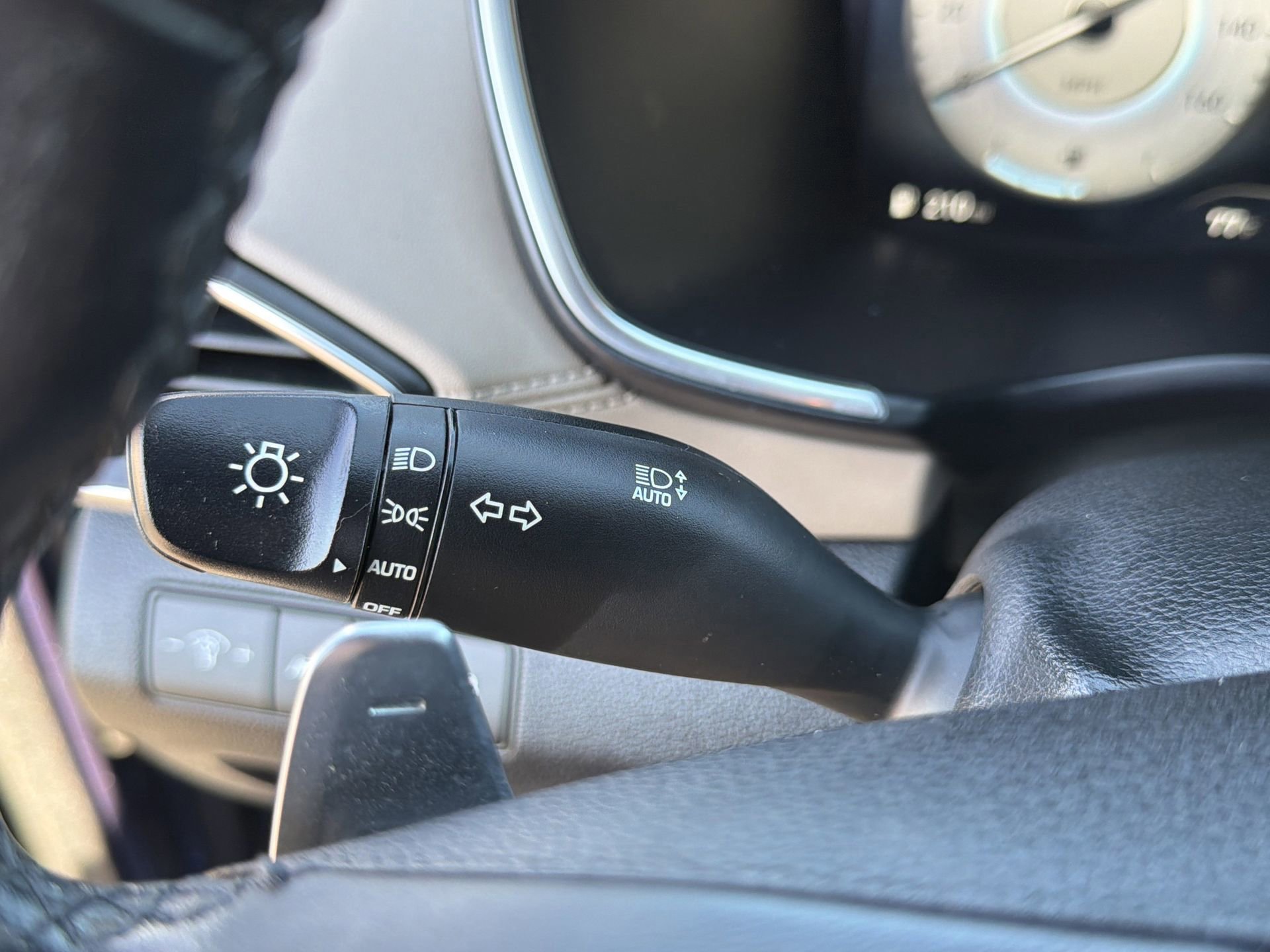 Used 2022 Hyundai Santa Fe SEL w/ Convenience Package image 21