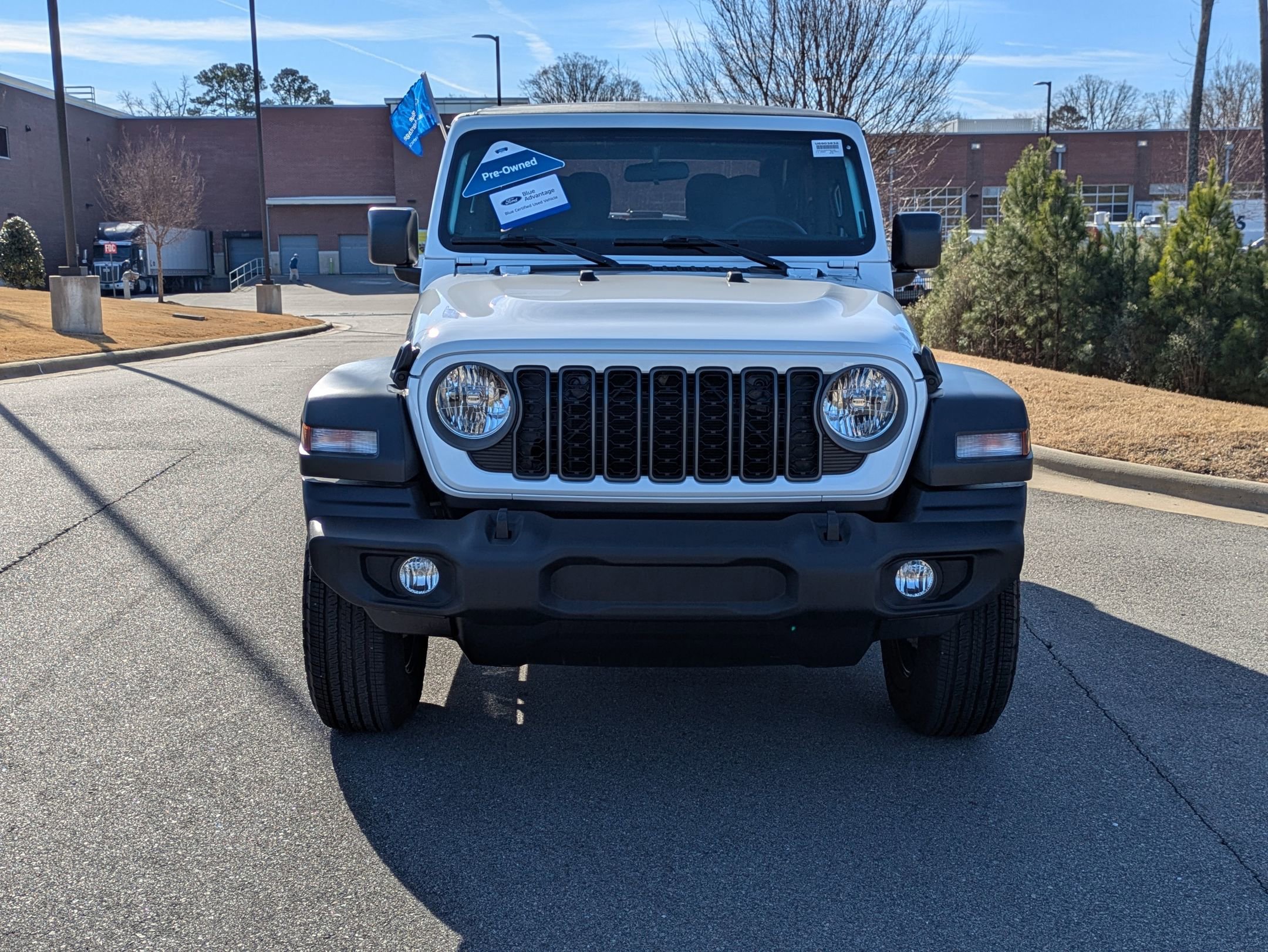 Used 2025 Jeep Wrangler Sport image 10