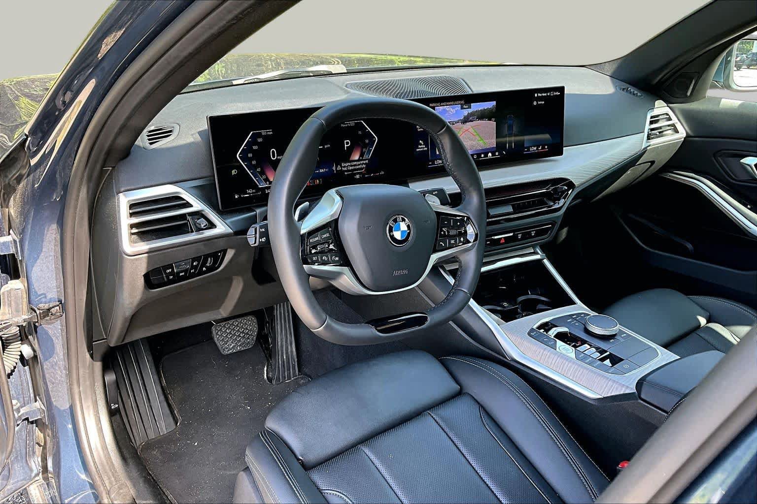 Used 2025 BMW 330i xDrive Sedan AWD/4WD image 18