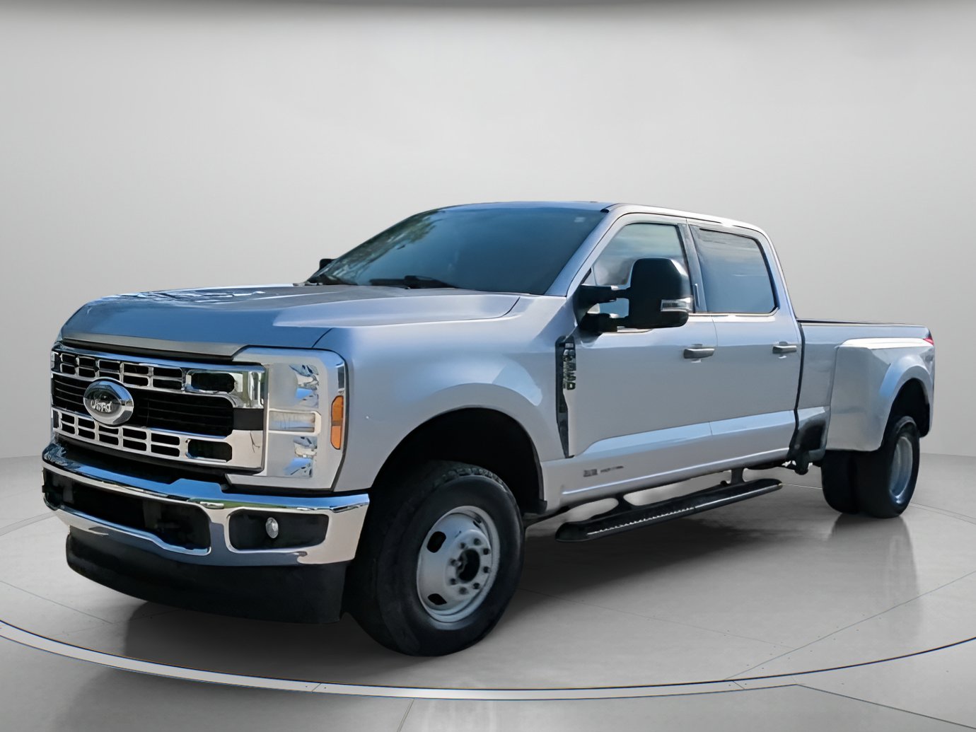 Certified 2024 Ford F350 XLT AWD/4WD image 12