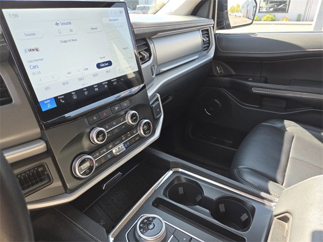 Certified 2022 Ford Expedition XLT image 38