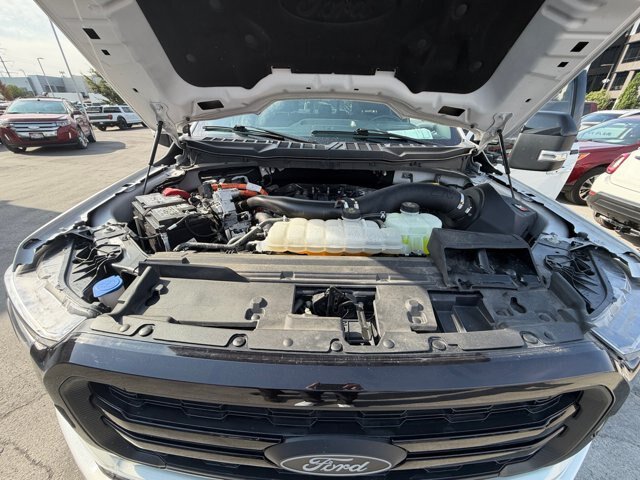 Certified 2025 Ford F150 Lariat w/ Equipment Group 502A High AWD/4WD image 19