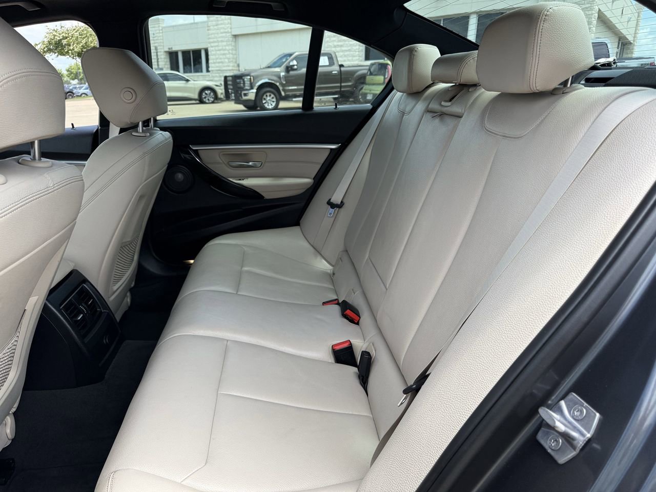 Used 2017 BMW 340i Sedan RWD image 27