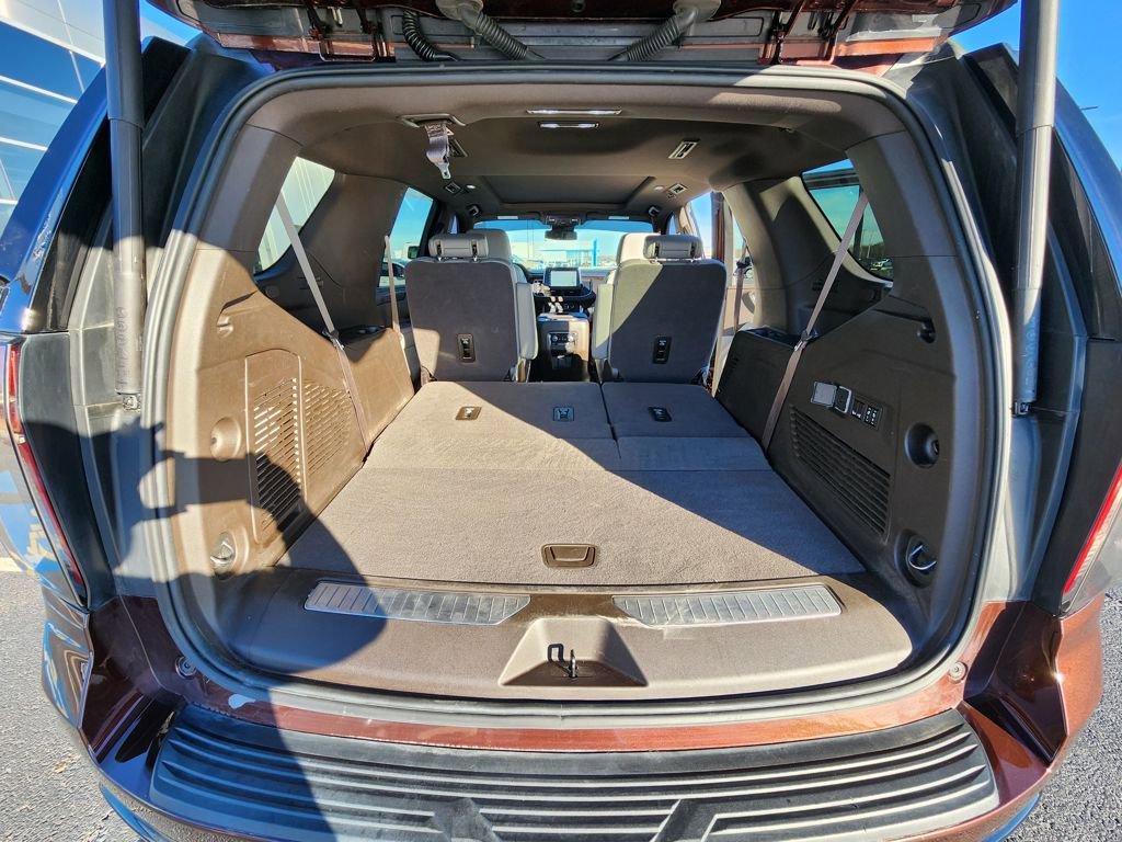 Used 2023 Chevrolet Tahoe Z71 w/ Luxury Package image 29
