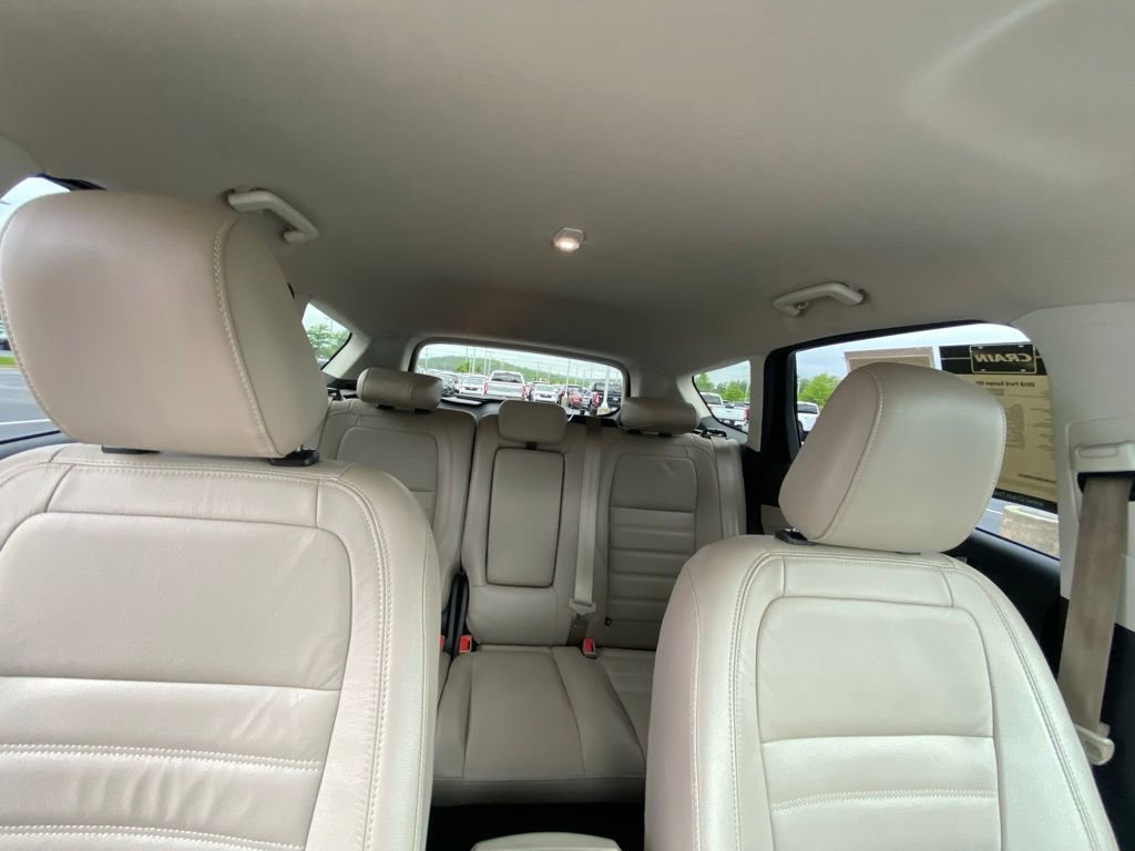 Certified 2018 Ford Escape SEL FWD image 28