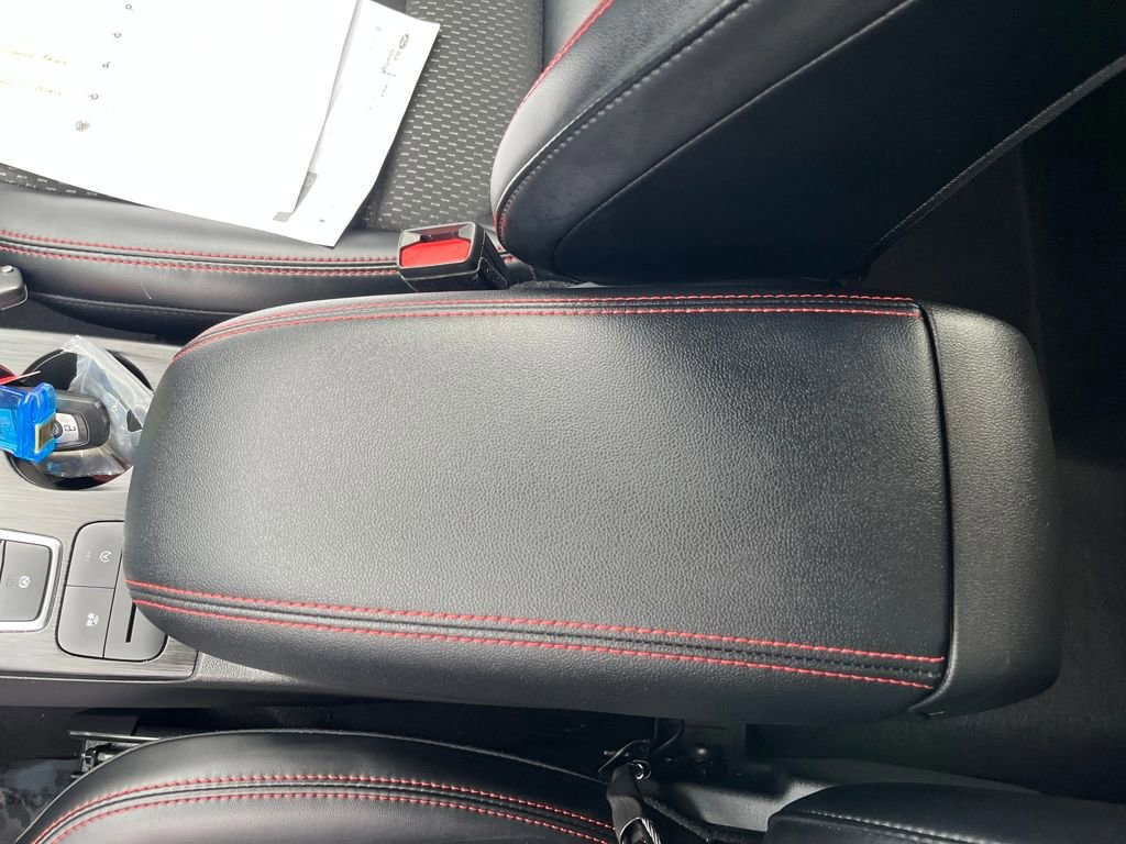 Certified 2025 Ford Escape ST-Line image 34