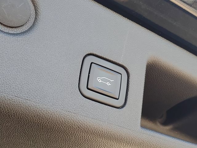 Used 2023 Chevrolet Equinox LT AWD/4WD image 32