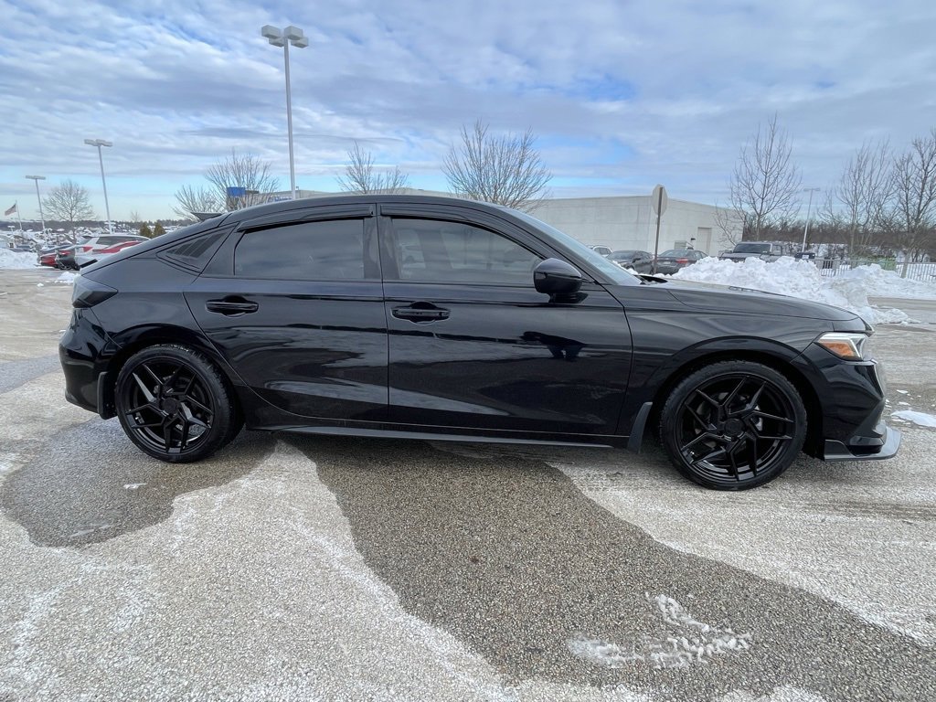 Used 2023 Honda Civic Sport image 2