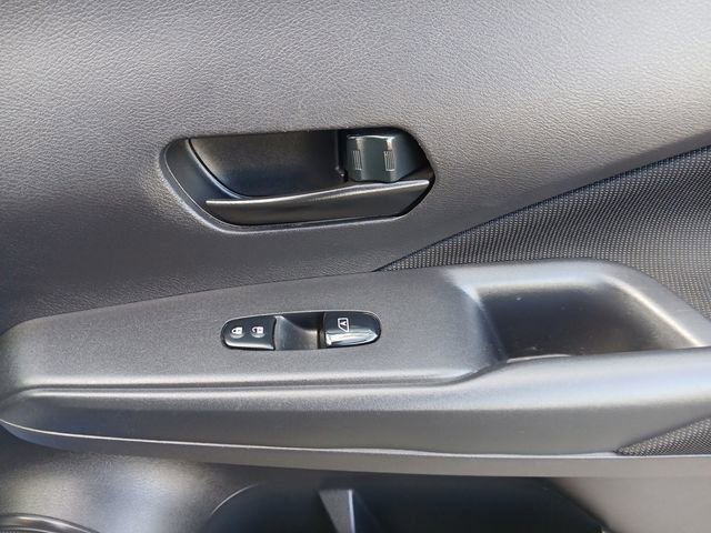 Used 2024 Nissan Kicks S image 16