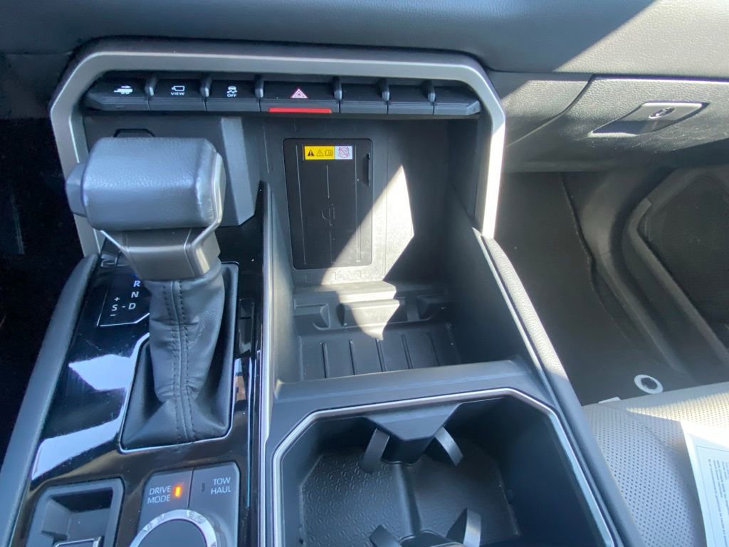 Used 2023 Toyota Tundra Limited image 17