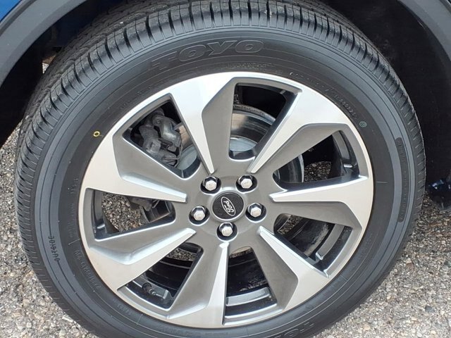 Certified 2023 Ford Escape Platinum w/ Premium Technology Package AWD/4WD image 22