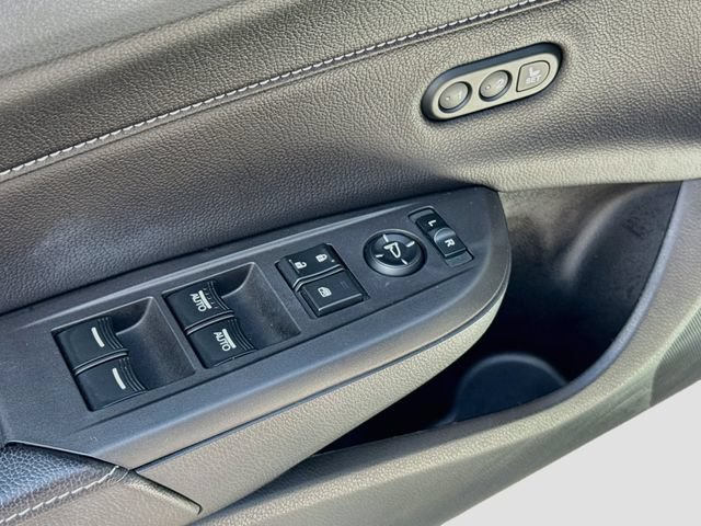 Used 2019 Acura ILX w/ Premium Package FWD image 25