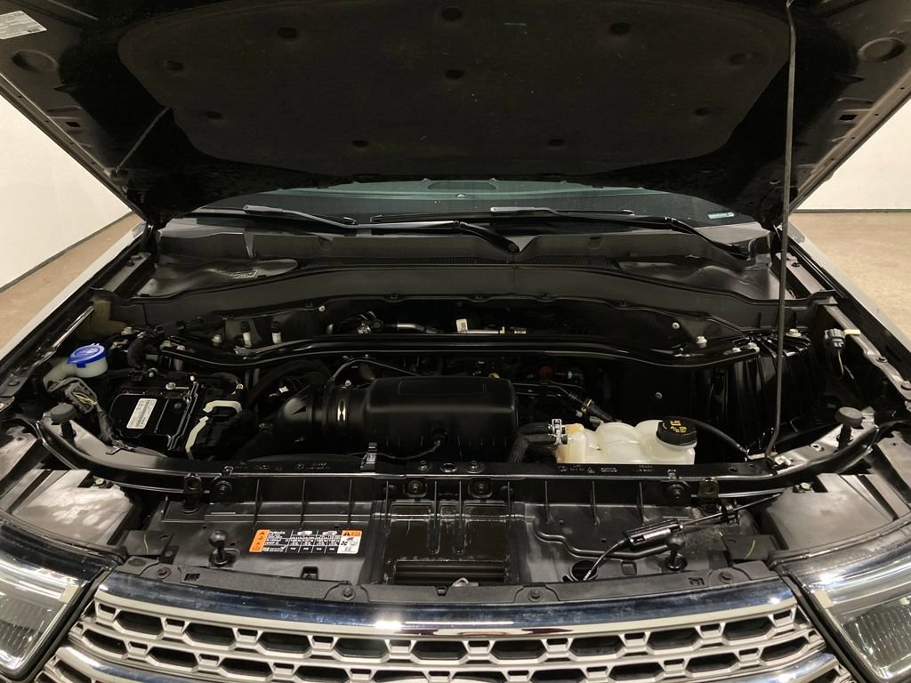 Certified 2023 Ford Explorer Limited w/ Equipment Group 301A image 15
