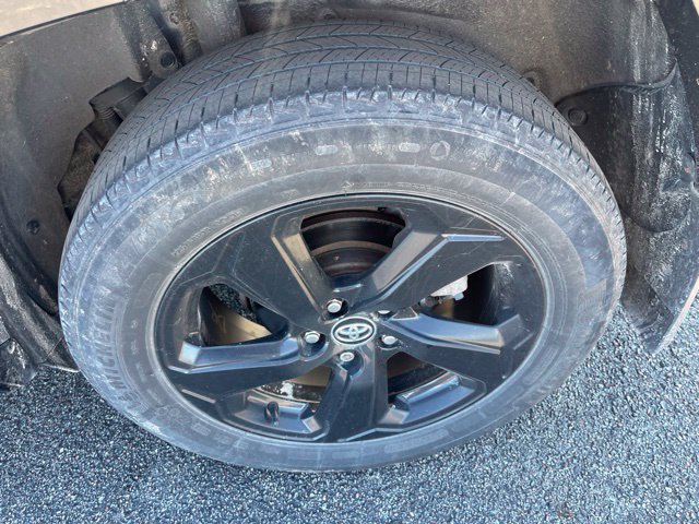 Used 2021 Toyota RAV4 XSE AWD/4WD image 9