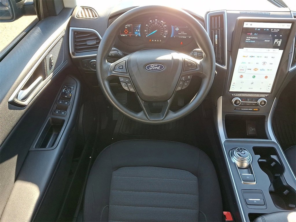 Certified 2022 Ford Edge SE w/ Black Appearance Package image 12