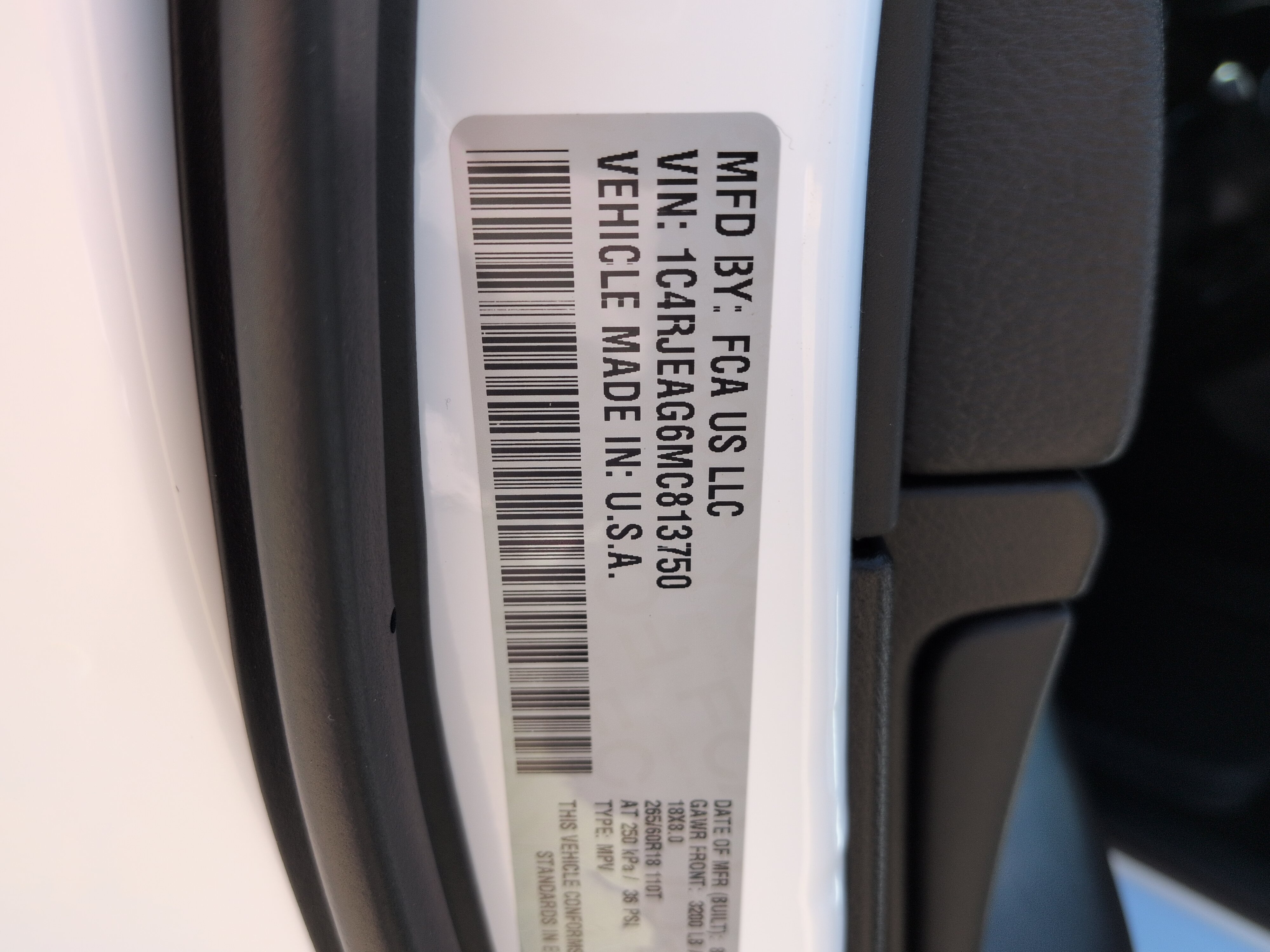 Used 2021 Jeep Grand Cherokee Laredo RWD image 26