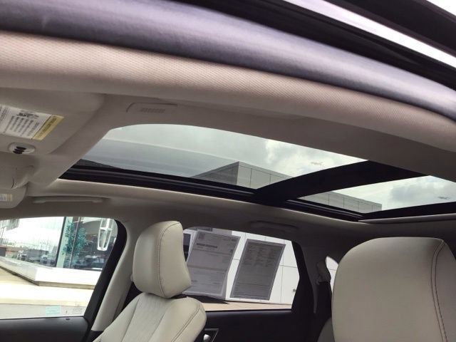 Certified 2023 Ford Edge Titanium AWD/4WD image 17