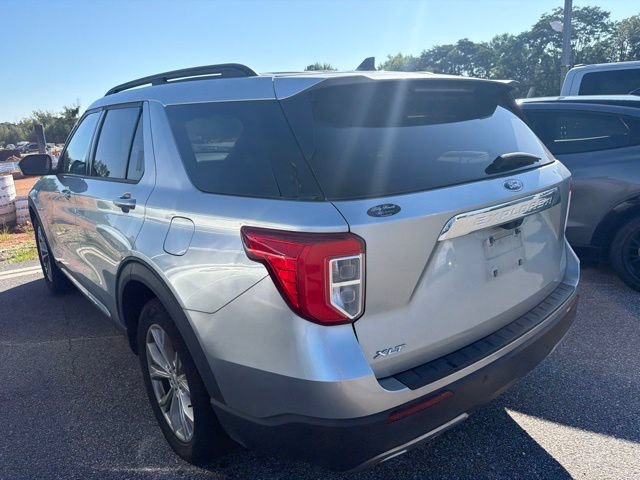 Certified 2023 Ford Explorer XLT w/ Equipment Group 202A RWD image 4
