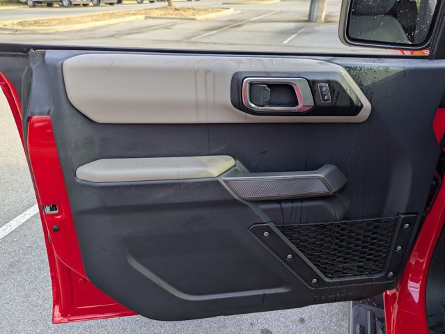 Certified 2022 Ford Bronco Wildtrak AWD/4WD image 16