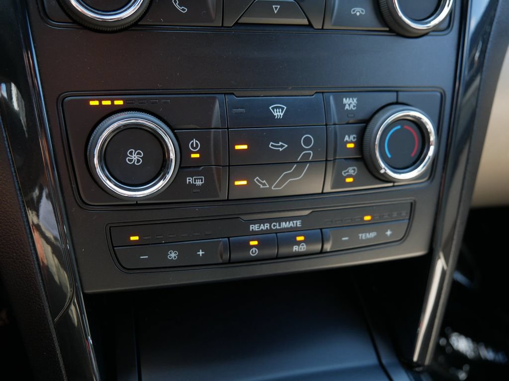 Certified 2018 Ford Explorer XLT AWD/4WD image 22