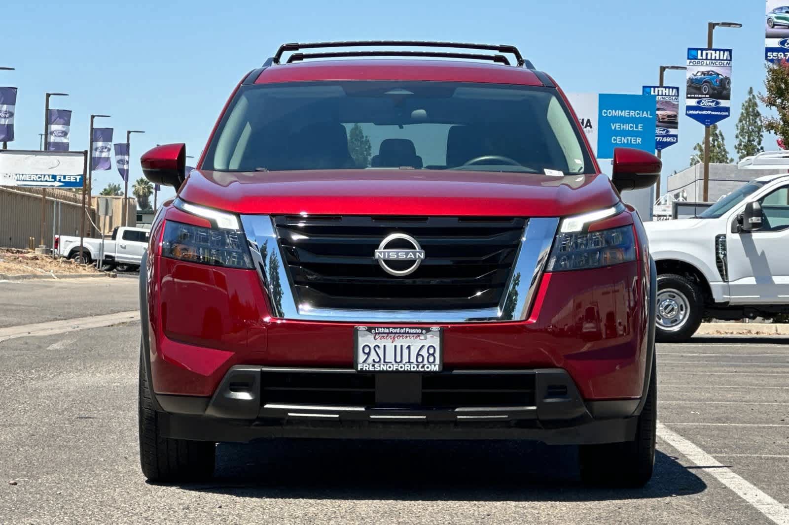 Used 2024 Nissan Pathfinder SV FWD image 10