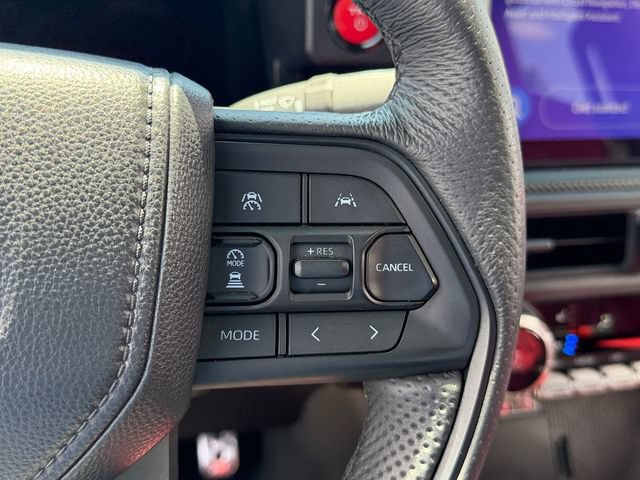 Used 2025 Toyota Tacoma TRD Pro AWD/4WD image 27