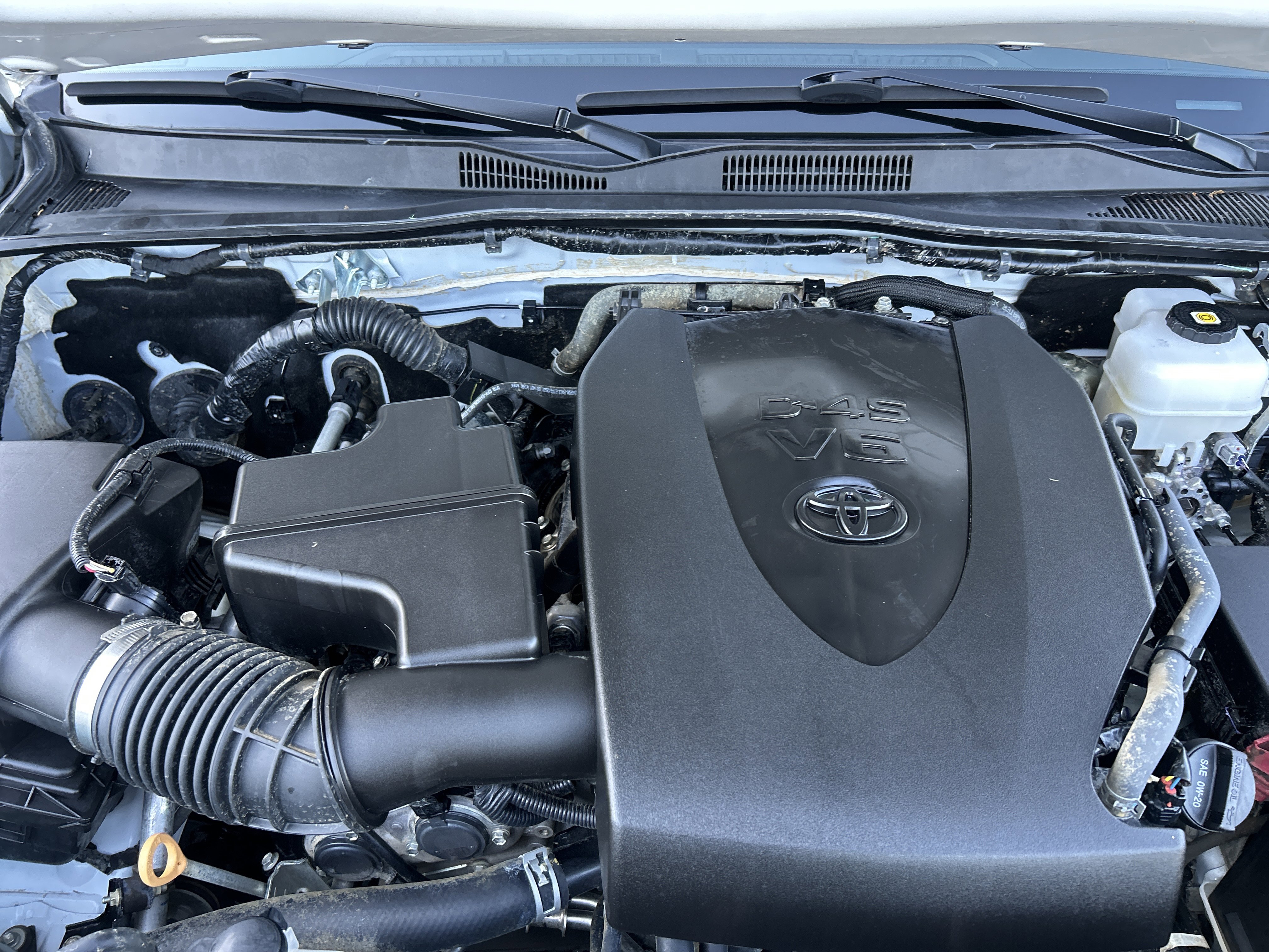 Used 2022 Toyota Tacoma TRD Off-Road AWD/4WD image 29