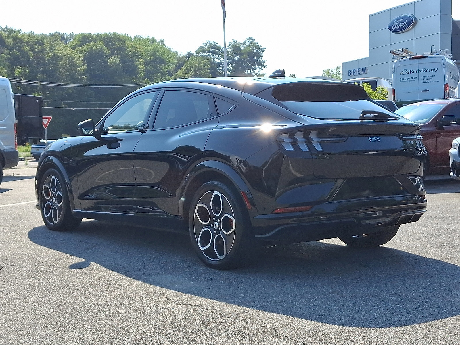 Certified 2022 Ford Mustang Mach-E GT image 4