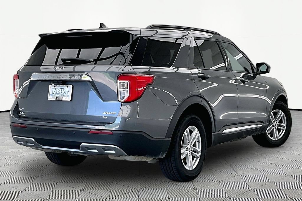 Certified 2023 Ford Explorer XLT w/ Equipment Group 202A AWD/4WD image 2