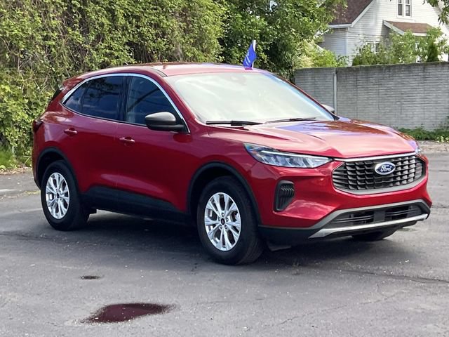 Certified 2023 Ford Escape Active AWD/4WD image 7