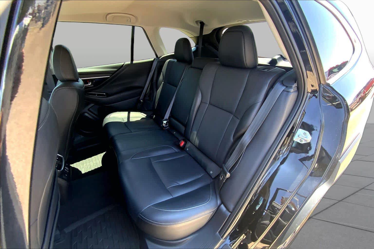 Used 2023 Subaru Outback Limited AWD/4WD image 21