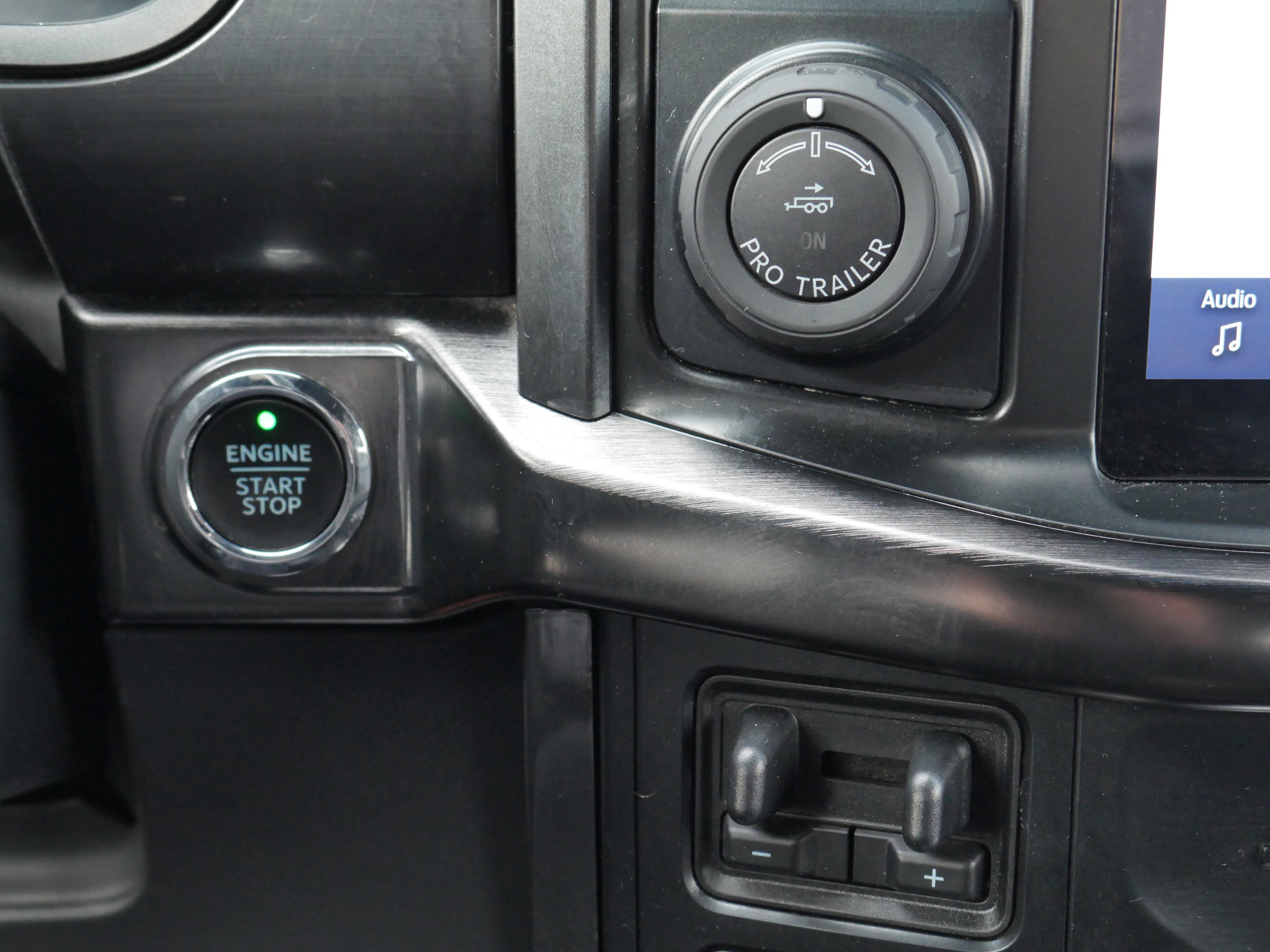 Certified 2023 Ford F150 Lariat w/ Equipment Group 502A High image 15