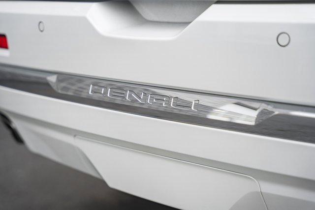 Used 2020 GMC Acadia Denali w/ Technology Package image 10