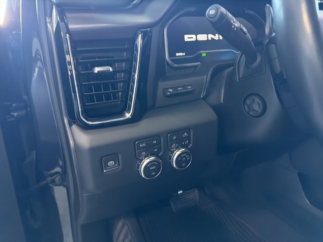 Used 2024 GMC Sierra 1500 Denali Ultimate image 10
