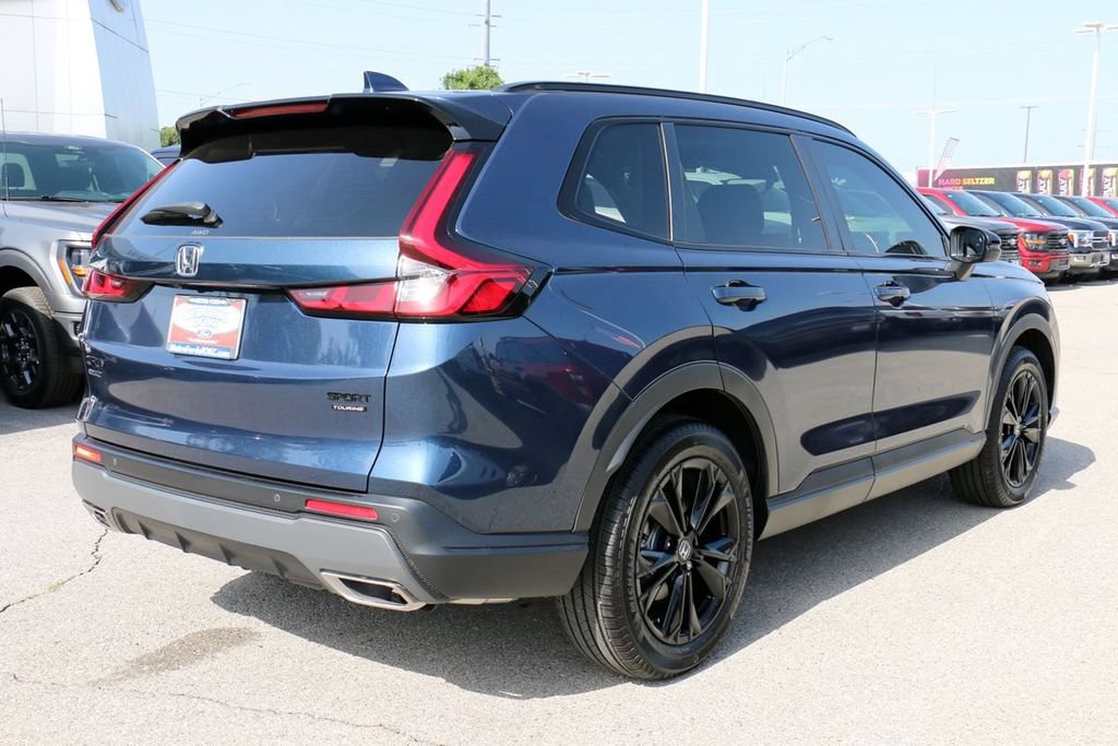Used 2026 Honda CR-V Sport Touring image 5
