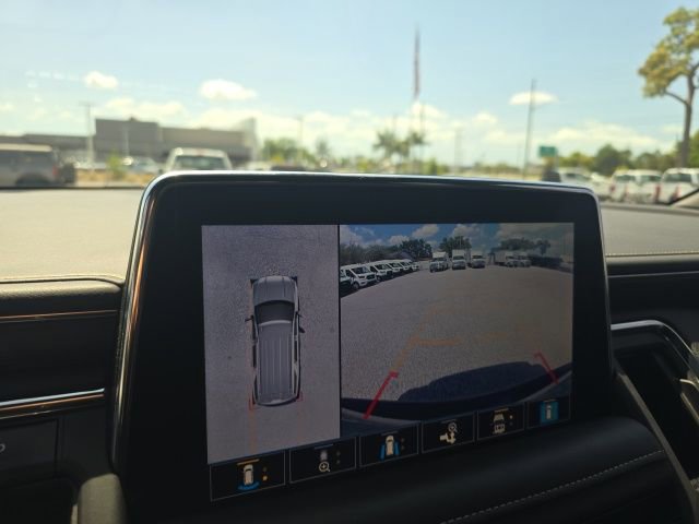 Used 2021 GMC Yukon SLT w/ SLT Premium Package image 17