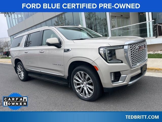 Used 2022 GMC Yukon XL Denali AWD/4WD image 1