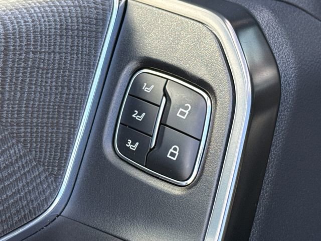 Certified 2024 Ford F250 Platinum w/ FX4 Off-Road Package image 22