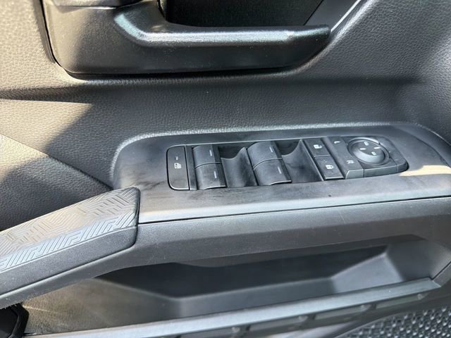 Used 2025 Toyota Tacoma SR5 AWD/4WD image 21