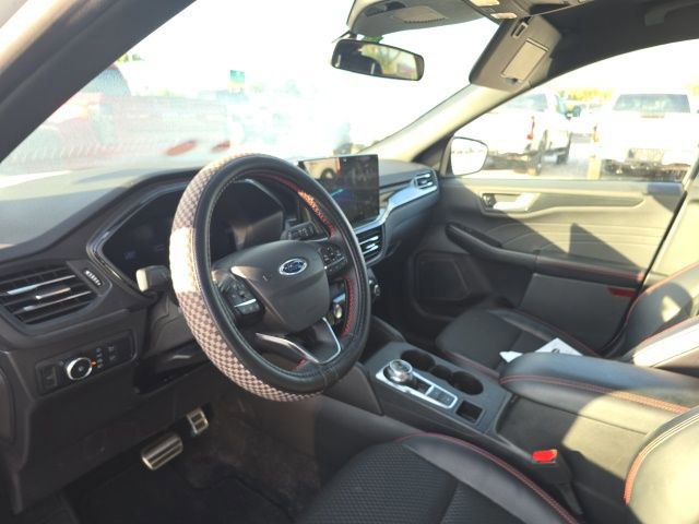 Certified 2024 Ford Escape ST-Line Select w/ Tech Pack #2 image 7
