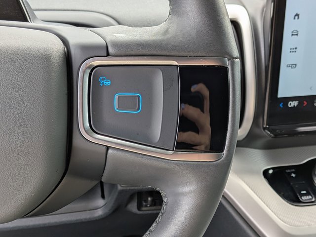 Certified 2025 Ford Expedition Active image 19